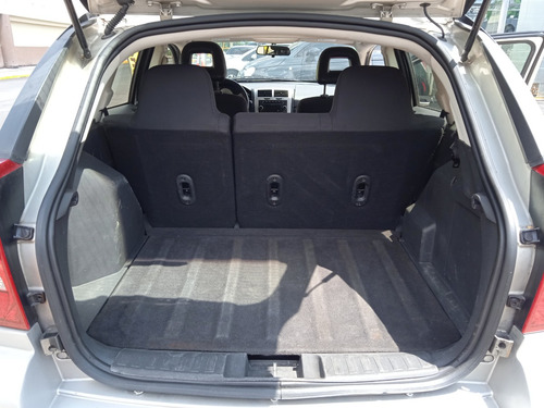 Imagen 10 de 18 de Dodge Caliber Le