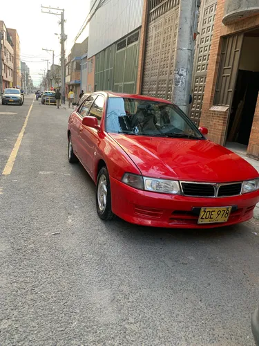 Mitsubishi Lancer 1.6 Glx 5 p