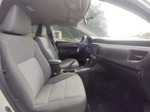 Imagen 11 de 12 de Toyota Corolla L