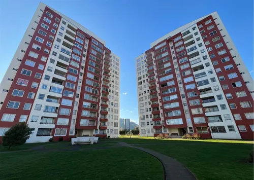 Departamento En Venta De 2 Dorm. En Condominio Plaza Club