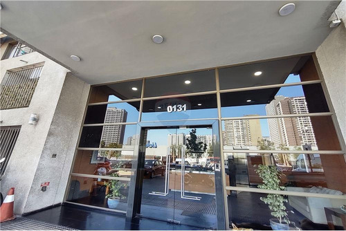 Arriendo A Una Cuadra Metro Línea 1