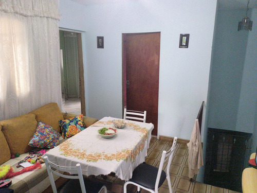 Casa Grande Com 3x Quartos.