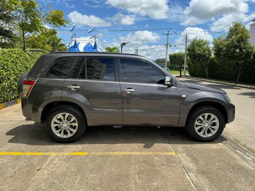 Suzuki Grand Vitara Sz GLX Mecánico 4x4 2019