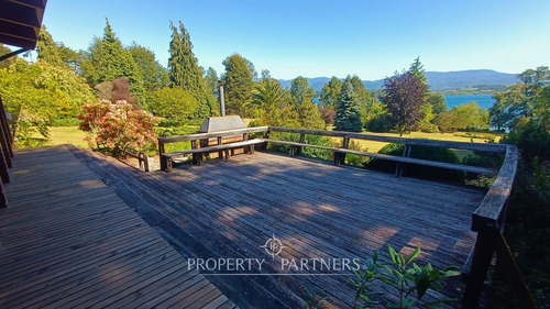 Casa Con Linda Playa En Lago Panguipulli