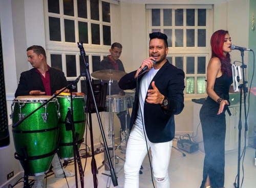 Imagen 2 de 8 de Cantante Solista, Duo O Grupo Musical Para Eventos Medellin