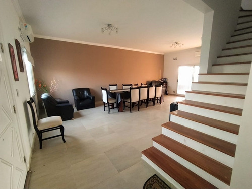 Imagen 14 de 30 de Venta Casa Moderna, Barrio Laguna Azul