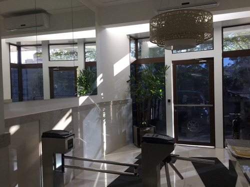 Imagem 4 de 23 de Sala À Venda No Bairro Três Figueiras - Porto Alegre/rs - O-2259-7609