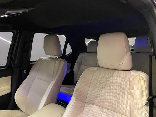 Toyota Hilux SW4 diamond