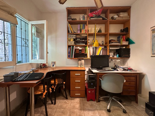 Casa - 3 Ambientes - Servicios - Excelente Ubicacion