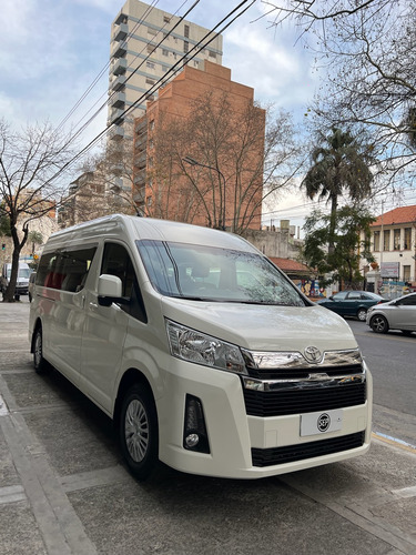 Toyota Hiace 2.8 Tdi Commuter 6at 14a