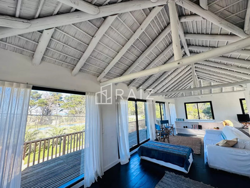 Casa 4 Dormitorios En Venta En Pueblo San Vicente