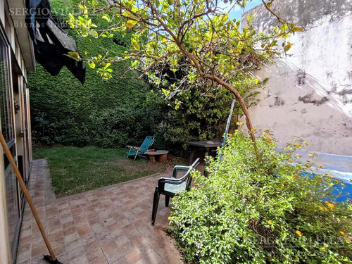 Imagen 12 de 30 de Casa De 4 Dormitorios En Venta En Rosario