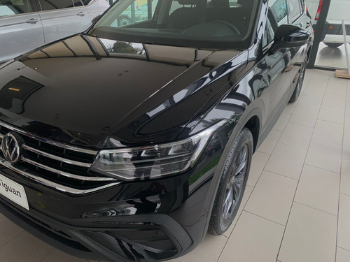 Imagen 1 de 12 de Volkswagen Tiguan