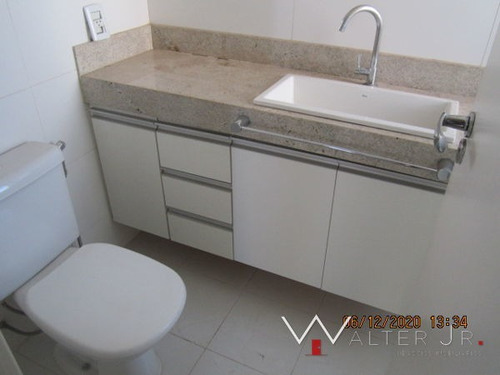 Apartamento Padrão Com 3 Quartos No Edifício Pamplona - Edificiopamplona-v