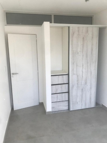 Imagen 4 de 7 de Departamento En Venta En Quilmes Centro