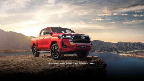 Imagen 2 de 7 de Toyota Hilux Srv 4x2 At