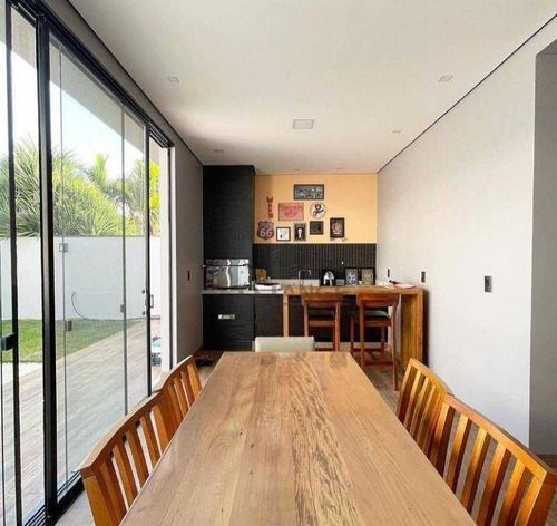 Imagem 12 de 15 de Lindo Sobrado À Venda No Swiss Park Com 255m² - 3 Suítes, Piscina E Churrasqueira. - Ca12703