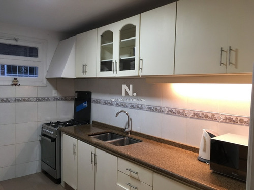 Hermosa Casa En Venta , Cantegril Punta Del Este Parada 14- Ref: 3599