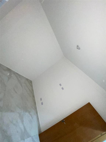 Imagem 12 de 14 de Casa, 2 Dorms Com 56.9 M² - Tude Bastos - Praia Grande - Ref.: Osc3 - Osc3