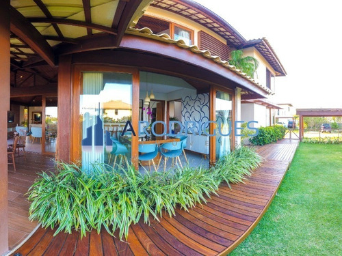 Casa Belíssima À Venda Em Praia Do Forte - 5/4, Sendo 5 Suítes, Toda Mobiliada E Decorada! - Ca00459
