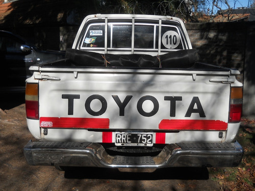 Toyota Hilux Doble Cabina 4x4