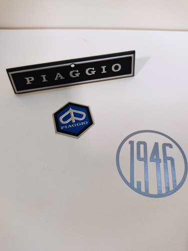 Vespa P150 Y P200 Insignia 