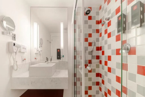 Imagem 8 de 15 de Flat Em Moema No Pool Para Investimento - Sf24780