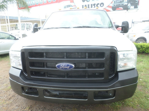 Imagen 3 de 6 de Ford F-350 Super Duty Modelo 2006 3.5 Toneladas