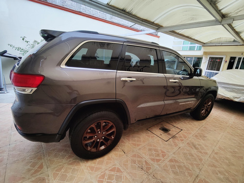 Jeep Grand Cherokee 3.6 Limited V6 4x2 At