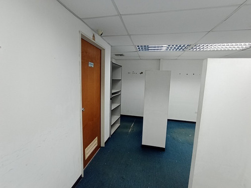 Imagen 10 de 16 de Local Comercial En Alquiler En Barcelona Cc Cristal Plaza