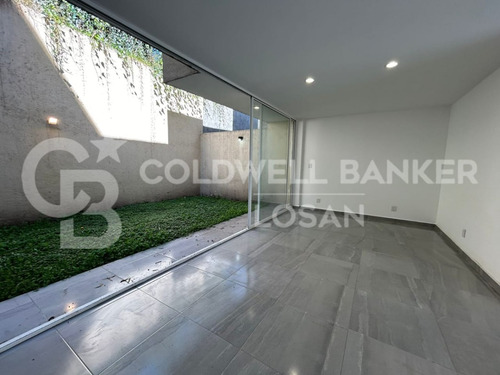 Renta De Casa En Aqua Ii, Lago Esmeralda