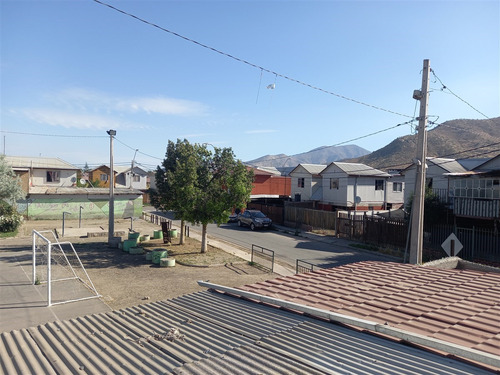 Casa En Venta De 2 Dorm. En Lampa