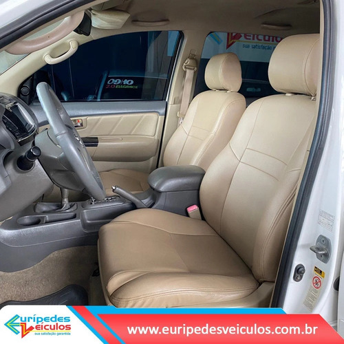 Toyota Hilux SW4 3.0 SRV 4X4 16V TURBO INTERCOOLER DIESEL 4P AUTOMÁTICO