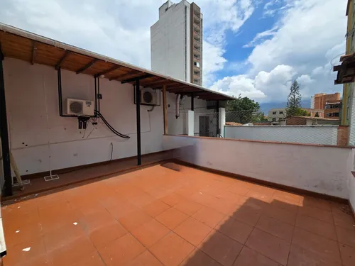 Casa En Venta En Floresta Medellin. Cod V13079
