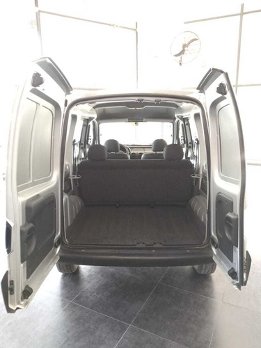Imagen 7 de 15 de Renault Kangoo 2016 1.6 Furgon Ph3 Confort 5as Permuto Finan