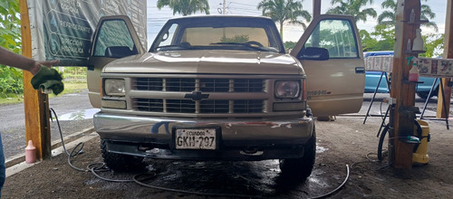 Chevrolet  Cheyenne  1
