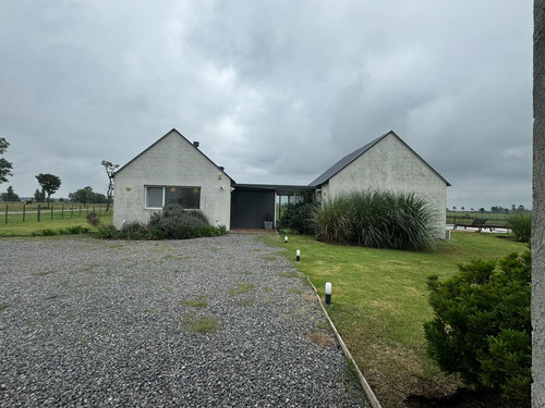 Casa En Venta En Barrio Cerrado  Puesto Viejo 