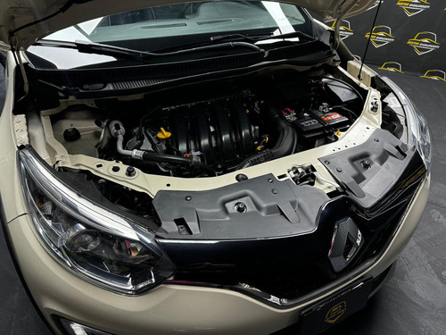 Renault Captur 2.0 Iconic At