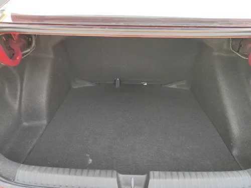 Volkswagen Virtus 4p Trendline L4/1.6 Man