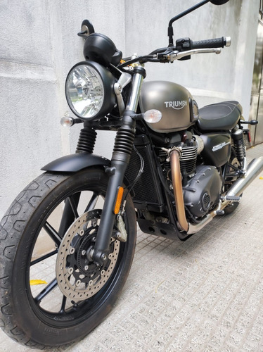 Imagen 9 de 17 de Triumph Street Twin 900 Excelente Estado !!!