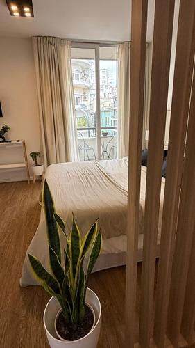 Alquiler Monoambiente Amoblado En San Telmo Con Balcon