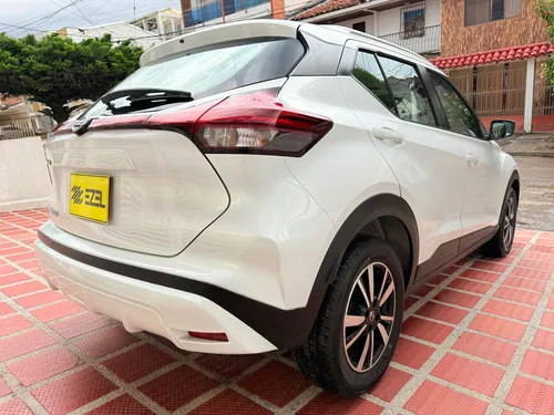 Nissan Kicks 1.6 Sense