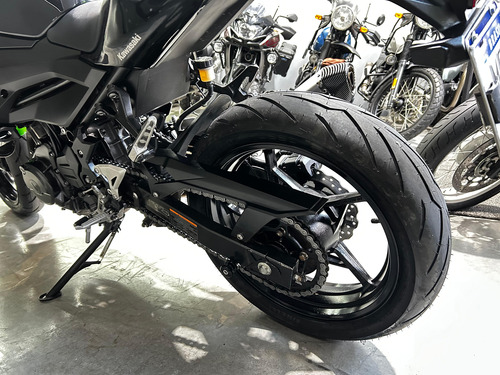 Kawasaki Z400 2020 - Moto Conservada - Pneus Novos - Acess.