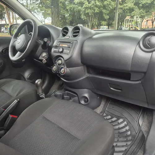 Nissan March 1.6 Active Con Aire Hermoso Oportunidad