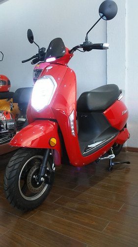 Imagen 18 de 24 de Scooter Grace Moto Electrica Sunra 800w Urbana City Scooter