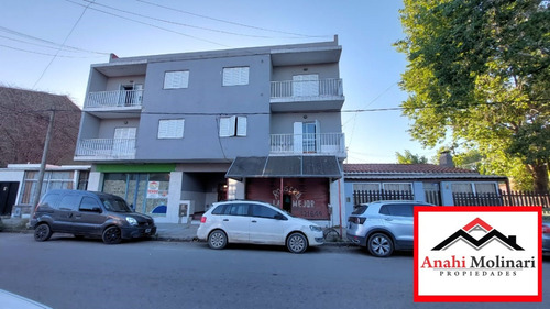 Local + Fondo De Comercio, Con Gas Natural; En Santa Teresita - 3 N º 2027 Entre 47 Y 48 -