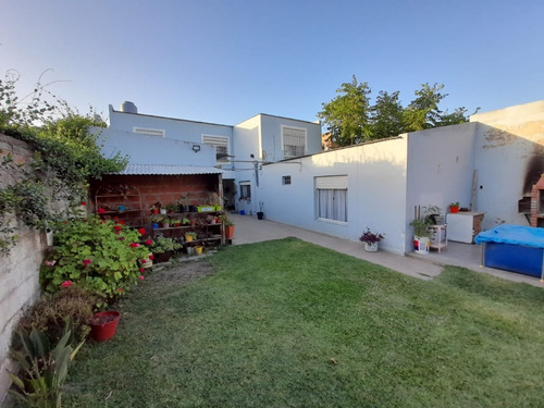 Imagen 28 de 29 de Villa Rosas Casa + Depto Sobre Gran Lote En Venta