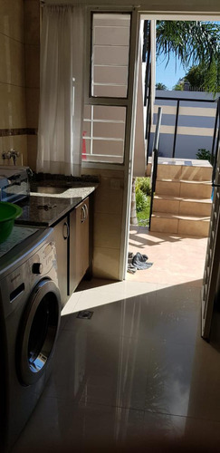 Casa En Ramos Mejía Sur Venta 5 Amb. + Playroom