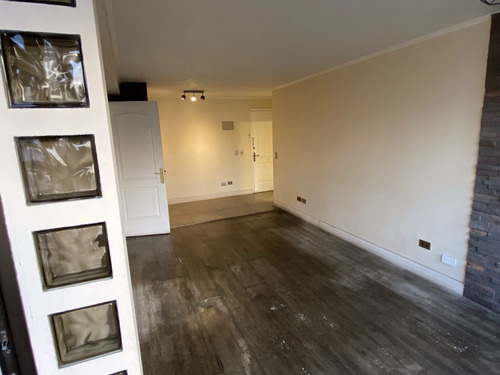 Imperdible Oportunidad, 50 M2, Metro Leones, Box + Bodega