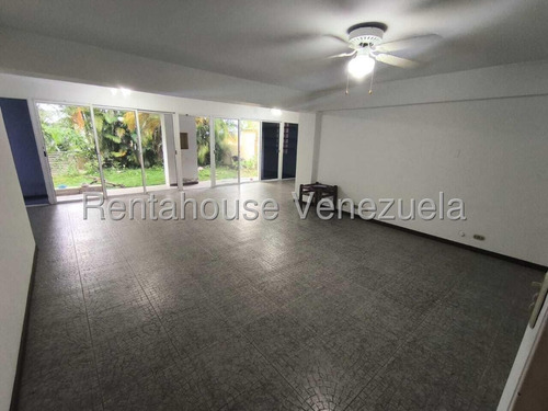 Amplio Tonwhouse Con Excelente Areas Sociales En Venta En El Cafetal Yf